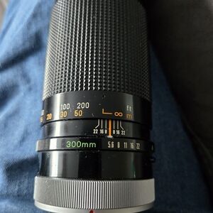 Canon 300mm f/5.6 S.S.C. FD Mount Prime Telephoto Lens with Case Untested